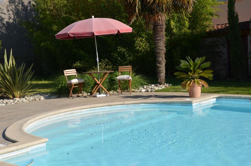 Chambre D'Hotes Et Spa Agen Exterior photo
